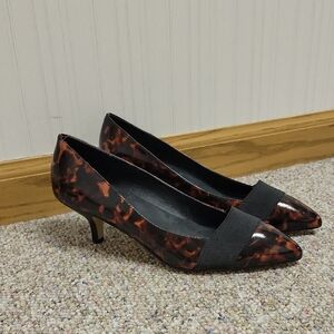 Donald Pliner Womens Sz 7 Leather Kitten Heels Brown Black Mottled Print